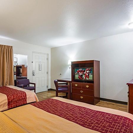 Red Roof Inn Las Vegas Exterior photo