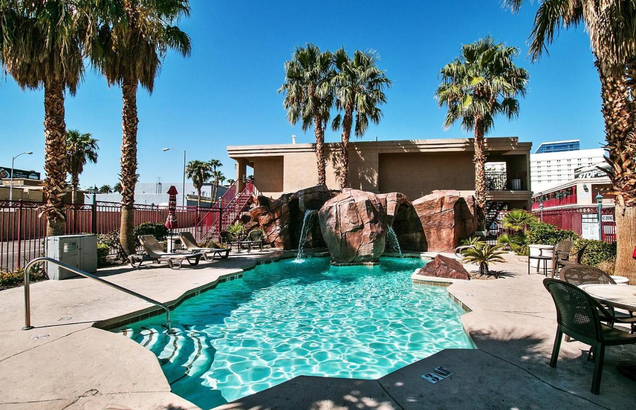 Red Roof Inn Las Vegas Exterior photo