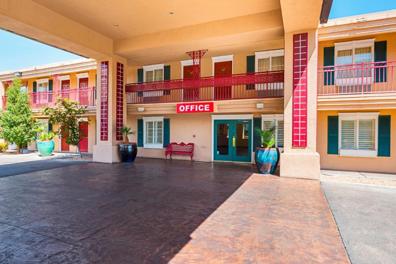 Red Roof Inn Las Vegas Exterior photo