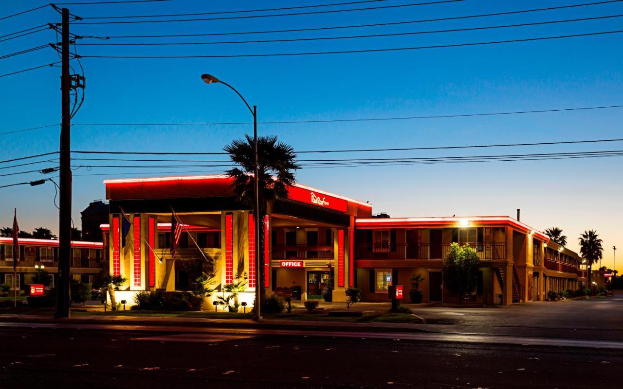 Red Roof Inn Las Vegas Exterior photo