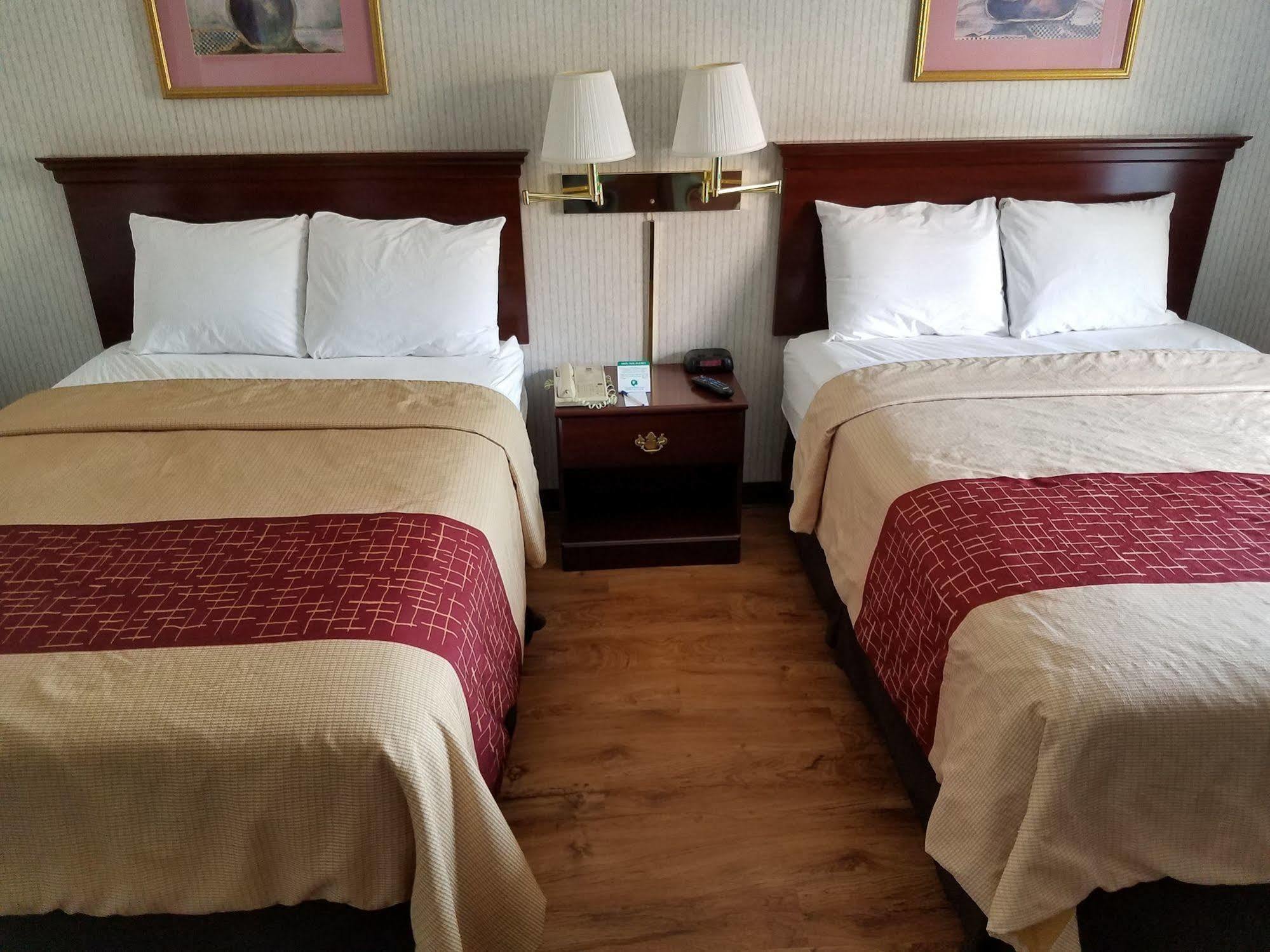 Red Roof Inn Las Vegas Exterior photo